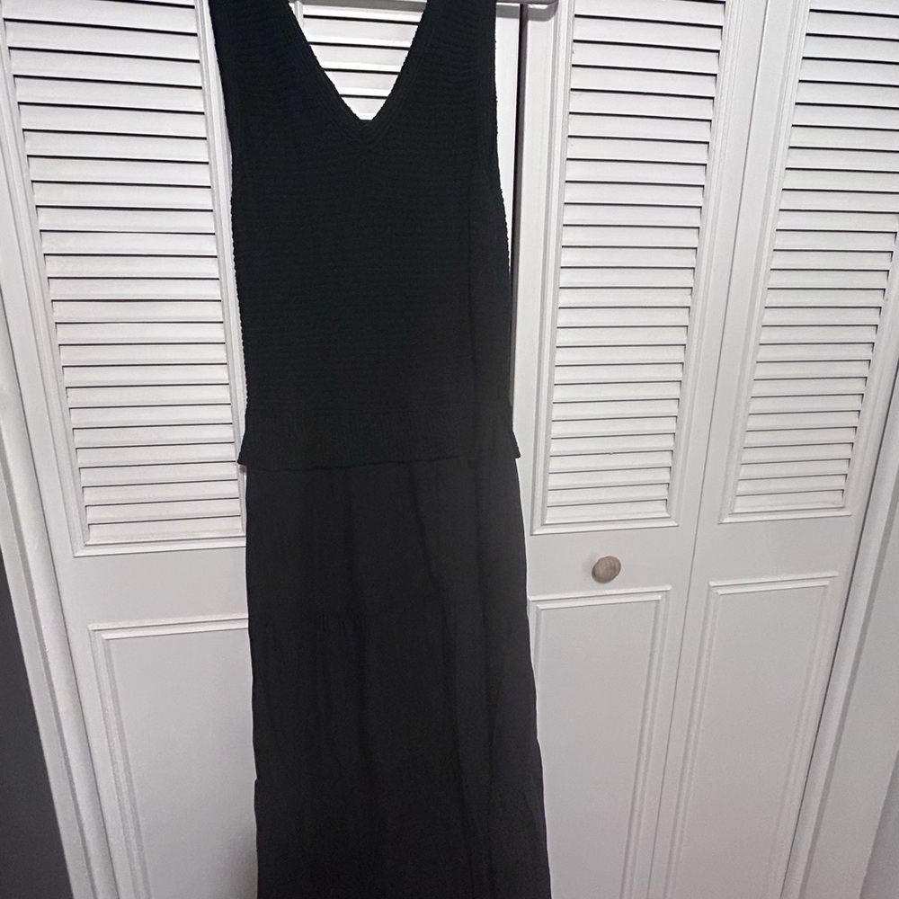 Ele Black Sleeveless Dress